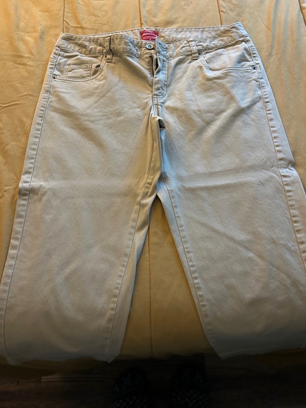 Merona Women’s Khaki Capris